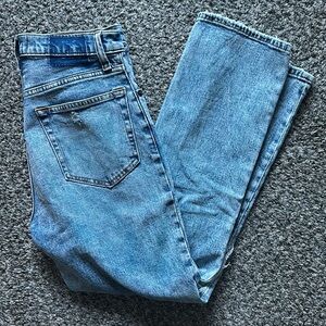 Abercrombie & Fitch Ankle Straight Ultra High Rise Jeans | Size 26 Regular